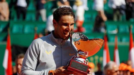 Nadal arrolla a Nishikori y reina por undécima vez en Montecarlo