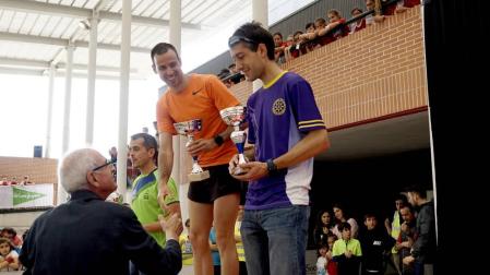 Nagore y De la Rosa Fernández ganan en el cross solidario de Irabia-Izaga