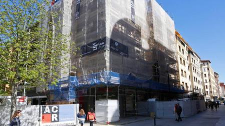 El imposible de la carga y descarga en Pamplona