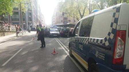Un herido en un accidente entre cuatro vehículos junto a la plaza de Toros