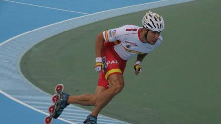El patinador navarro y campeón del mundo, Ioseba Fernández, en una prueba anterior.
