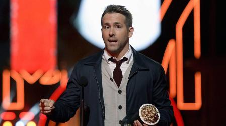 Ryan Reynolds volverá a ponerse la máscara en 'Deadpool 2'