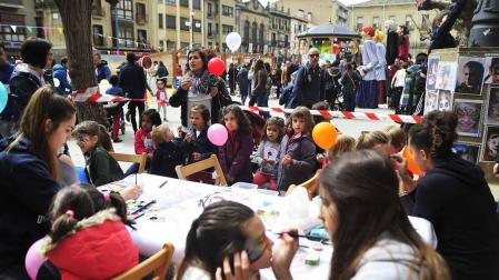 Zancadas solidarias en Tafalla