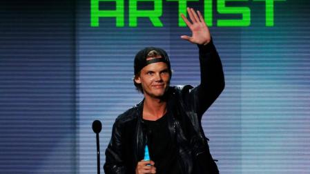 El DJ Avicii se suicidó tras hacerse cortes con un cristal afilado