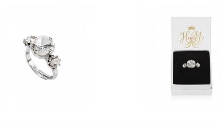Una réplica del anillo de compromiso de Meghan Markle se vende por 17 euros