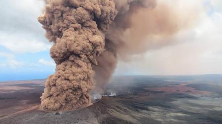 Fuertes terremotos en isla de Hawái con volcán activo