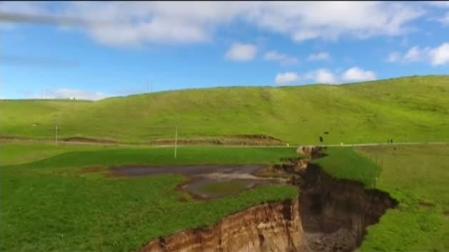 Se abre una gigantesca grieta en la bahía neozelandesa de Plenty