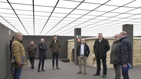 La Oficina de Vivienda de Pamplona, PCH y Comiruña se trasladarán a Descalzos