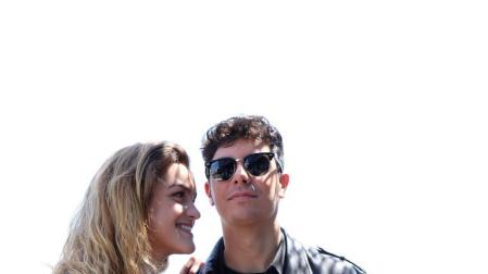 Amaia y Alfred, en un encuentro con la prensa y sus seguidores en Lisboa a un día para Eurovisión.