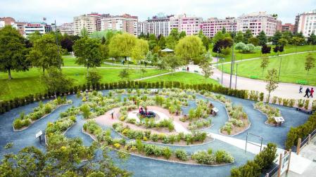 Imagen actual del Jardín de la Galaxia, donde como se aprecia en la imagen el verde empieza a predominar en el paisaje.