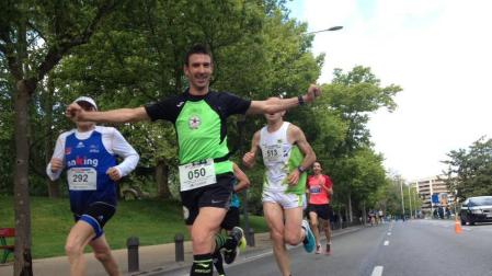 Marcos Gómez y Maider Leoz, vencedores de la Media Maratón Ciudad de Pamplona