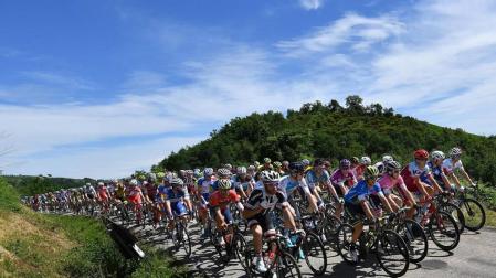 Mohoric gana el pulso a Denz y Chaves pierde sus opciones de Giro de Italia