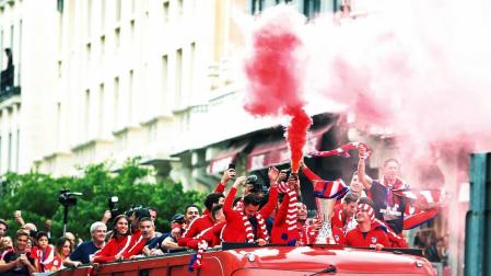 Campeones y campeonas del Atlético llevan sus éxitos a Neptuno