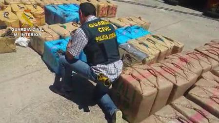 Intervenidas 7,5 toneladas de hachís a una red que operaba en Málaga y Cádiz