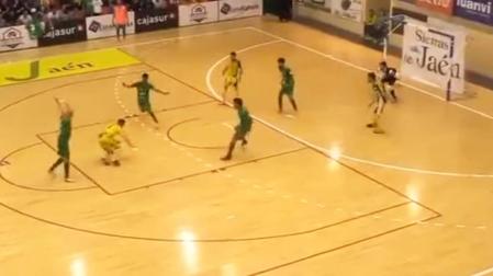 Polémica eliminación de Osasuna Magna de la pelea por el título