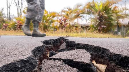 Una central geotérrmica de las islas Hawái está amenazada por la lava del volcán Kilauea.