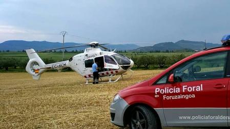 Trasladado en helicóptero al resultar herido tras volcar su motocultor en Aibar