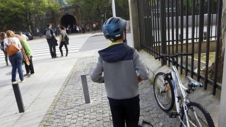 La Policía Municipal requisa la bicicleta de un niño y este la recupera con desperfectos