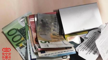 Un vecino de Tafalla devuelve una cartera con 390 euros