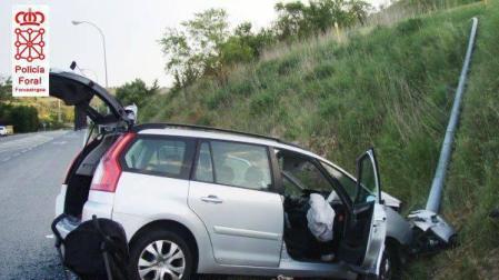 Seis heridos, dos de ellos niños, en un accidente de tráfico en Puente la Reina