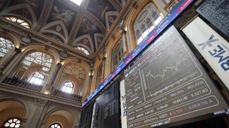 El IBEX pierde más del 2,5% y las bolsas europeas se desploman