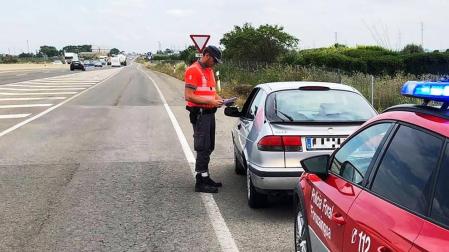 Imputado un conductor por varias infracciones de tráfico en Ribaforada