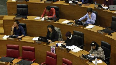 Aznárez y Buil no barajan que Podemos se rompa ni perder la Presidencia del Parlamento