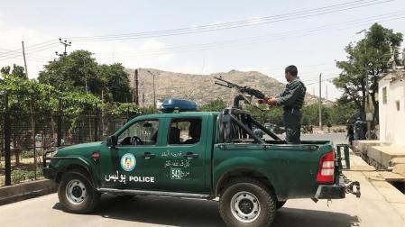Al menos cuatro muertos en ataque suicida contra reunión de clérigos en Kabul