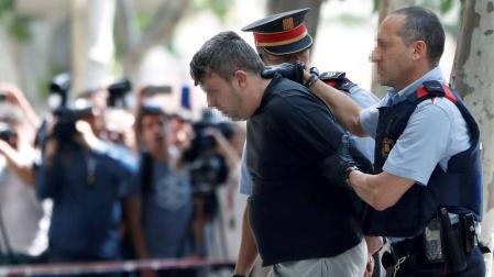 La menor de Vilanova murió por asfixia, y se investiga si hubo abusos