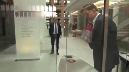 Rutte protagoniza una divertida escena con la que se ha ganado toda clase de elogios