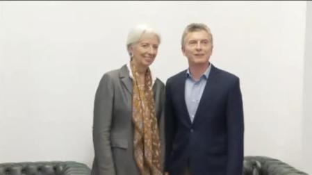 Argentina anuncia que el FMI le prestará 42.500 millones de euros en los próximos tres años