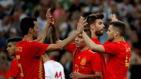 España gana por la mínima a Túnez una semana antes de comenzar el Mundial