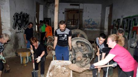 Puente la Reina recaba más apoyos para recuperar la antigua central