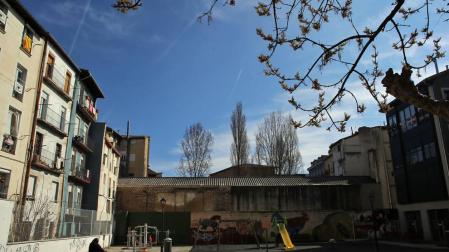 El derribo de Muebles Apesteguía comenzará tras los Sanfermines