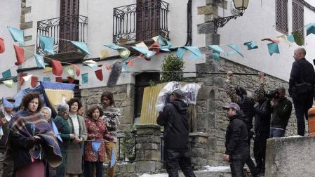 La directora  Marina Seresesky rueda en Uztárroz 'Lo nunca visto'