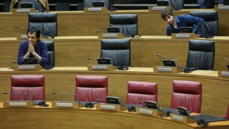 Los críticos de Podemos plantean a los oficialistas compartir nombre