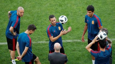 Costa, Nacho y Koke, en el primer once de Hierro