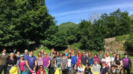 Voluntarios de Navarra retiran residuos en cuatro entornos naturales de Navarra