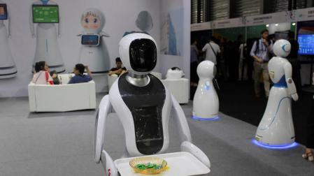 Los robots, un remedio contra la soledad de los ancianos chinos