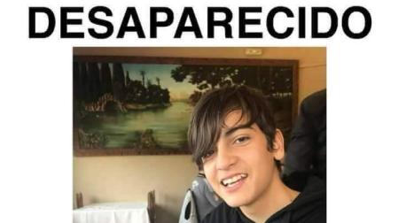 La familia del joven de 14 años desaparecido Barcelona pide  ayuda en las redes