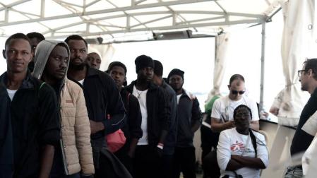 Casi la mitad de los migrantes del Aquarius manifiestan su deseo de pedir asilo en Francia