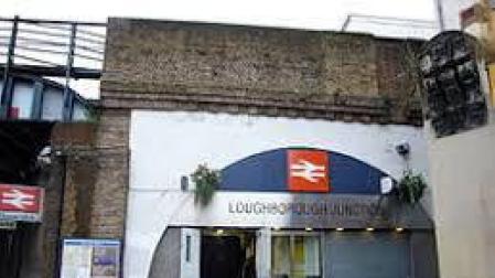 Tres muertos al ser atropellados por un tren en Londres
