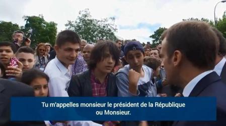 Macron pone firme a un joven que le llamó 'Manu': “Tú a mí me llamas presidente o señor”