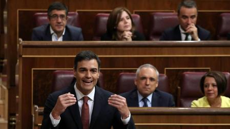 Sánchez promete mejorar a corto plazo la financiación de todas las regiones