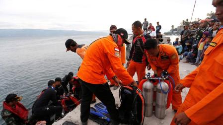 Unas 190 víctimas, entre muertos y desaparecidos, por naufragio en Sumatra