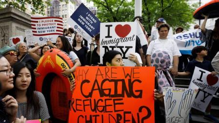 Trump rectifica pero no resuelve la situación de los niños separados de sus padres