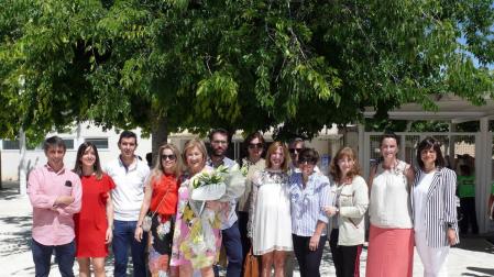 Cintruénigo reconoce la labor de la directora del colegio público tras su jubilación