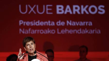 La presidenta navarra afirma que la separación de poderes no obliga al silencio
