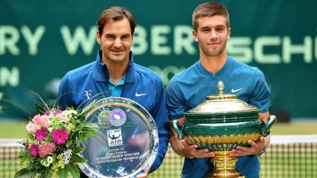 Coric destroza el sueño de Federer que cede el número uno a Nadal