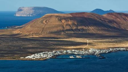 La Graciosa, por fin reconocida como octava isla habitada de Canarias
